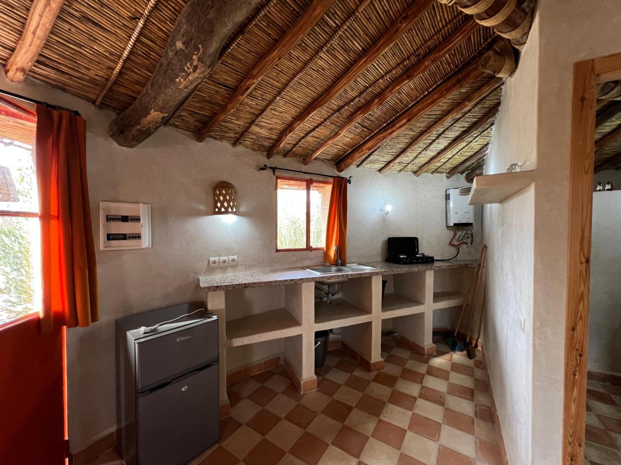Les Jardins D Amizmiz 6 Piscines Bed & Breakfast Wawizelte Exterior photo